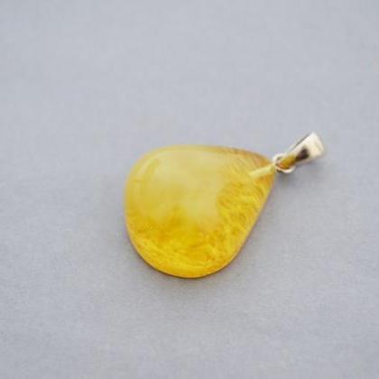 Yellow Amber Pendant, Baltic Amber, Yellow..