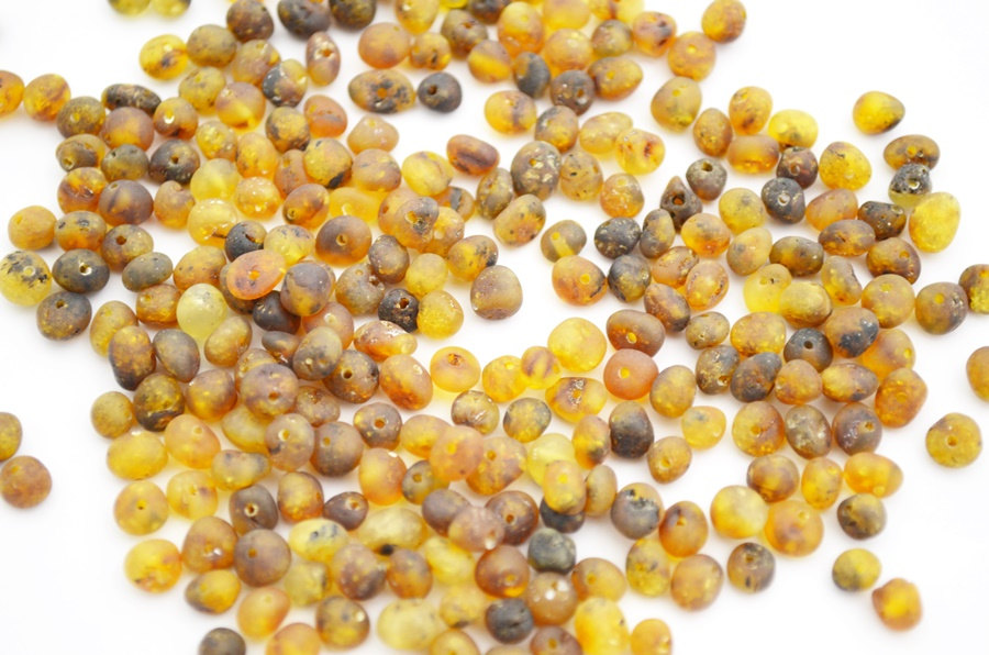 50 Units Teething Amber Pieces, Green Beads, Beads Of Production Supplies, Raw Amber, Amber With Hole, Drilled Amber (beads_1)